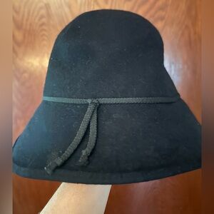 NWT Helen Kaminski HK Black Felt Hat Australia Packable